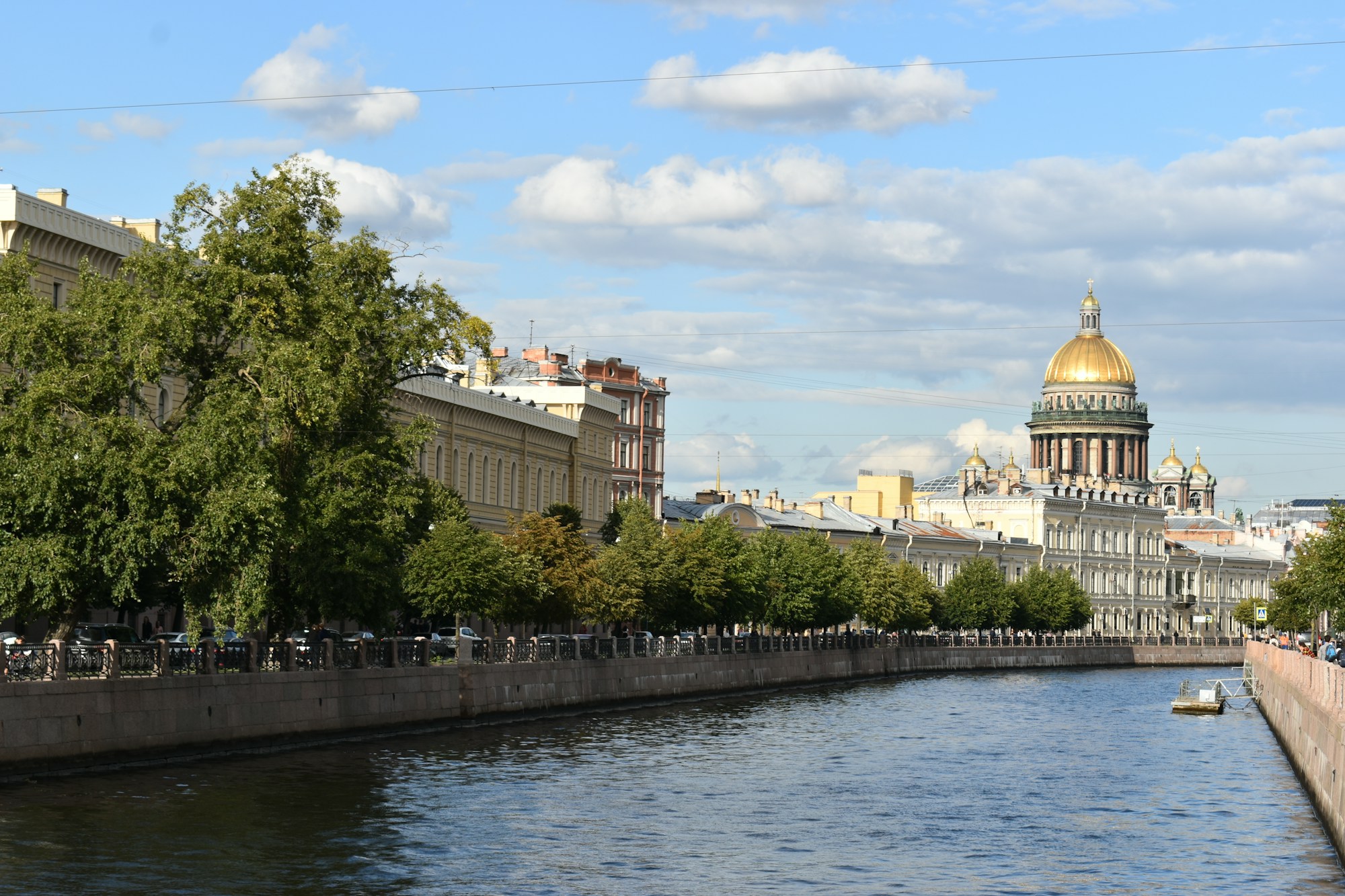 Canal-side architecture in Saint Petersburg — learn Mandarin online from St Petersburg with WillyChina